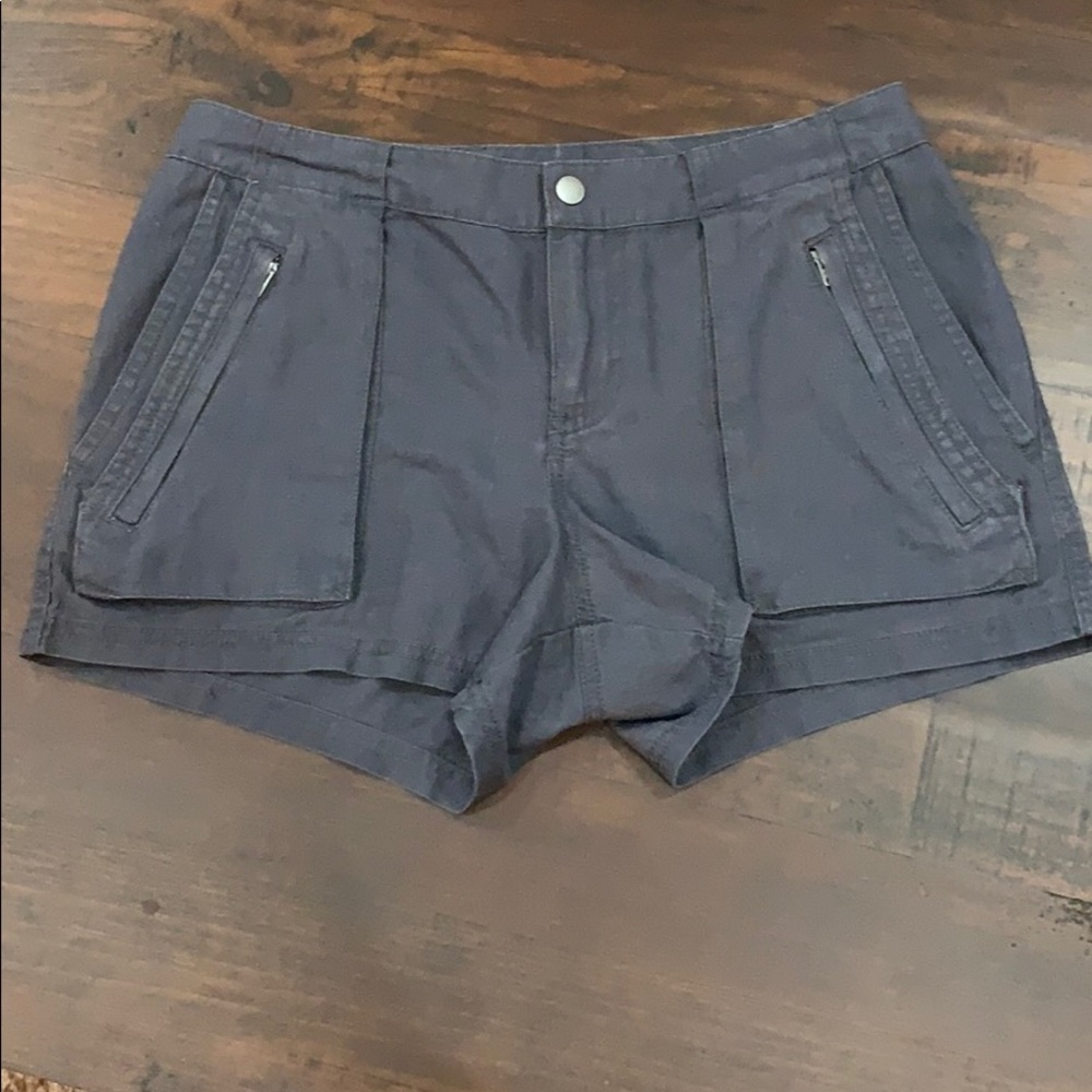 Converse One Star Shorts, size 4